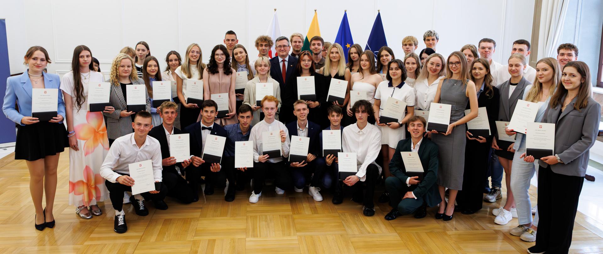 Spotkanie z tegorocznymi absolwentami szkół polskich na Litwie