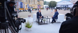 Minister Tchórzewski udziela wywiadu telewizyjnego