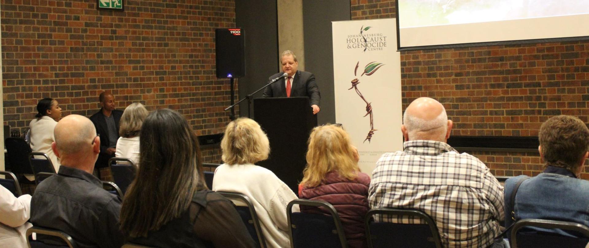 “Polmission. Passports’ Secret" premiere in Johannesburg