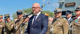 Obchody święta 16 Pułku Logistycznego Obrońców Westerplatte z udziałem wojewody Króla
