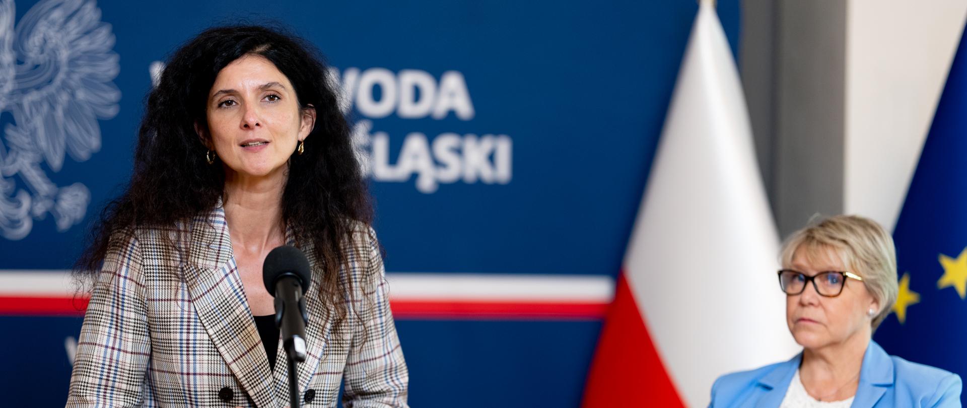 Wojewoda dolnośląska Anna Żabska oraz Dolnośląska Kurator Oświaty Ewa Skrzywanek 