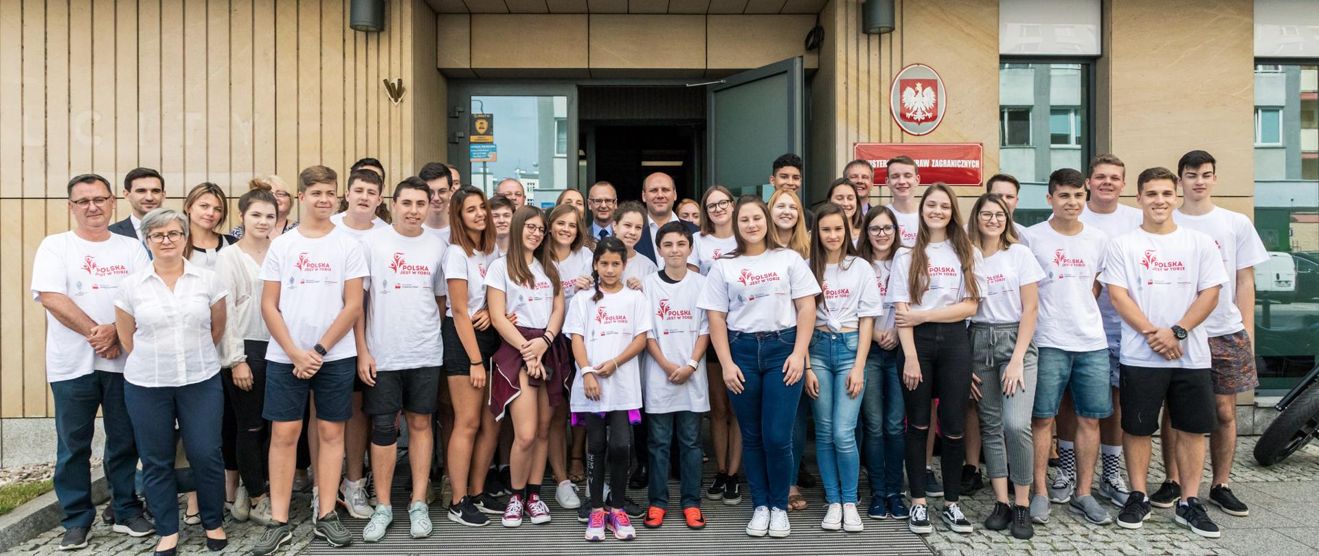 „Polska jest w Tobie” – sekretarz stanu Szymon Szynkowski vel Sęk spotkał się z młodzieżą polonijną