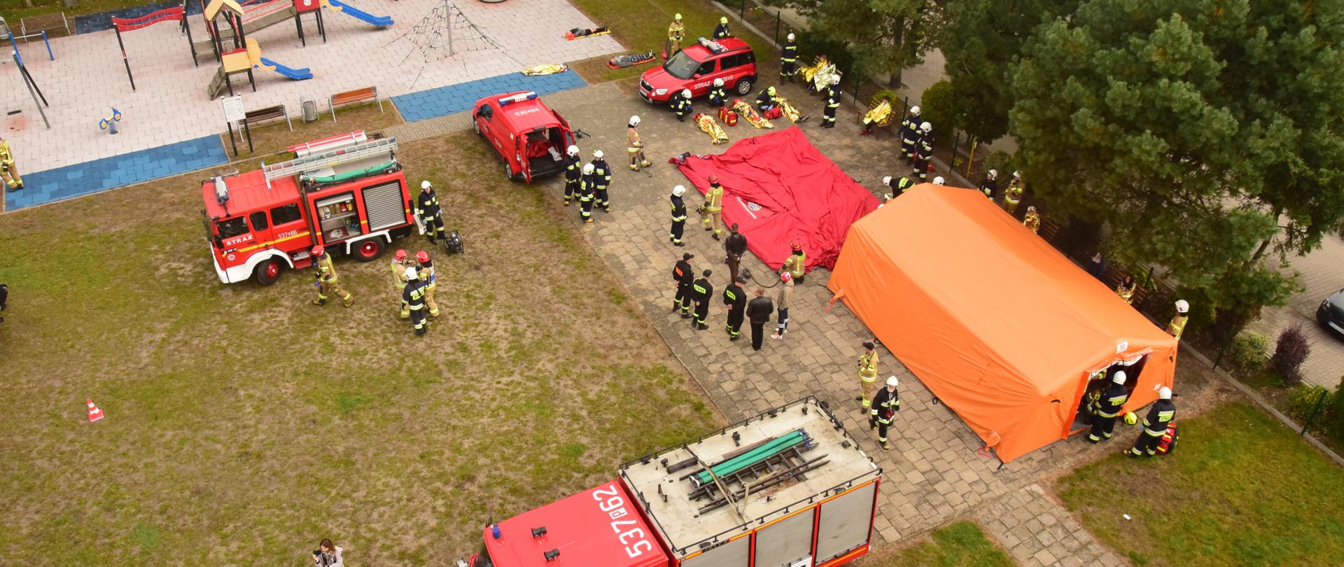 Uczestnicy ćwiczeń z lotu ptaka