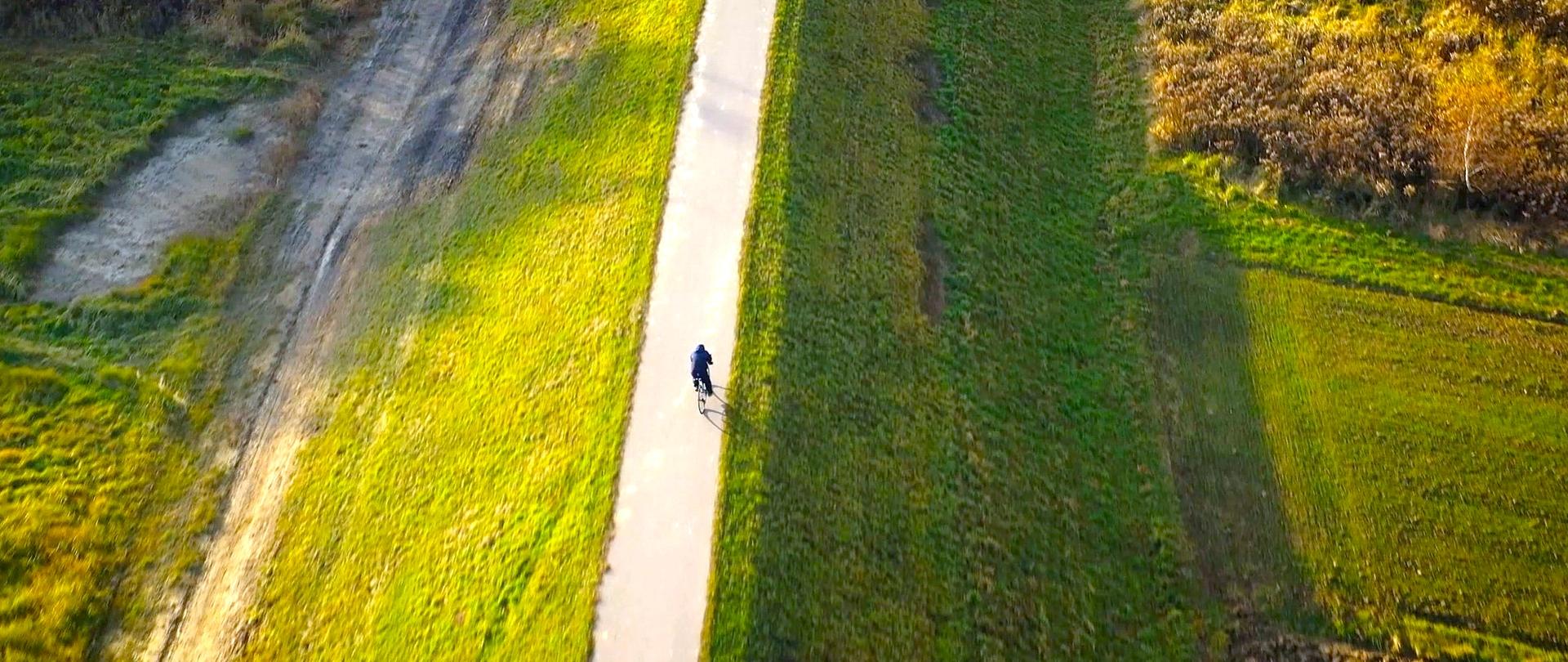 Trasa rowerowa na wałach przeciwpowodziowych
