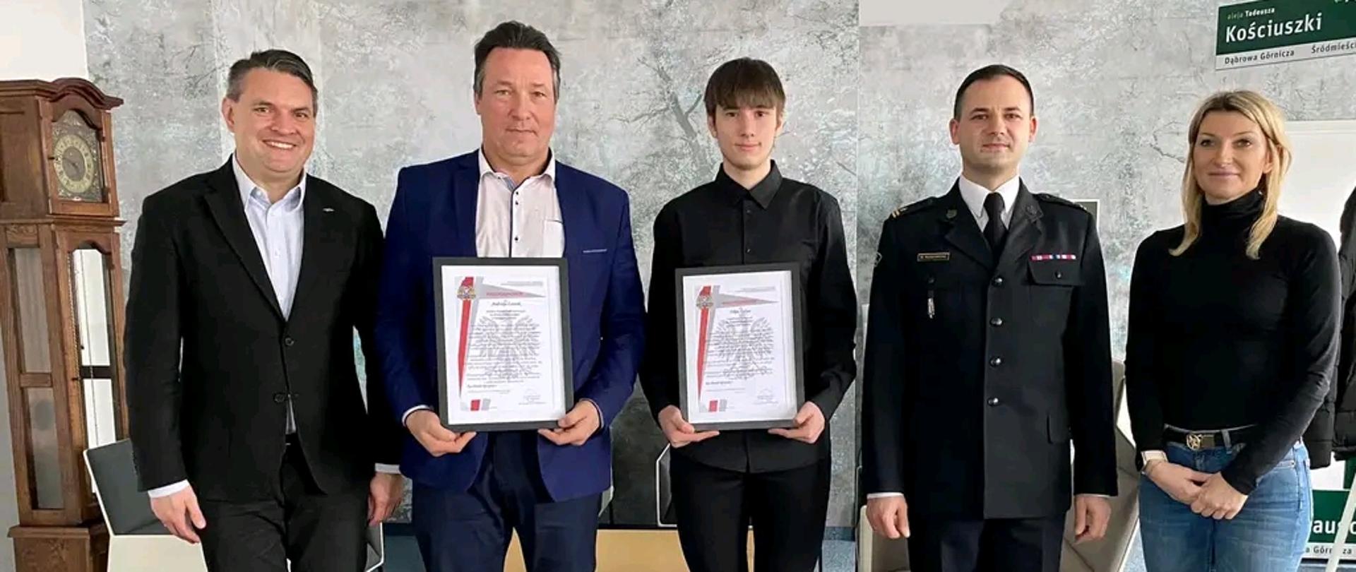 podziękowanie za bohaterską postawę