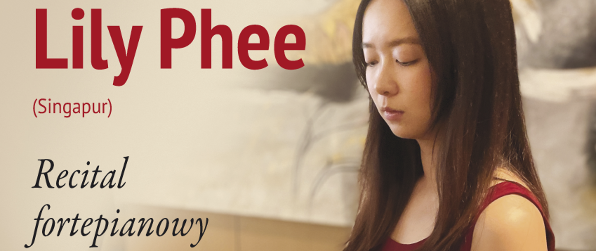 Na plakacie widać osobę Lily Phee. Odbędzie się recital fortepianowy 26 lutego 2025 r. Na dole widać kilka logo.
