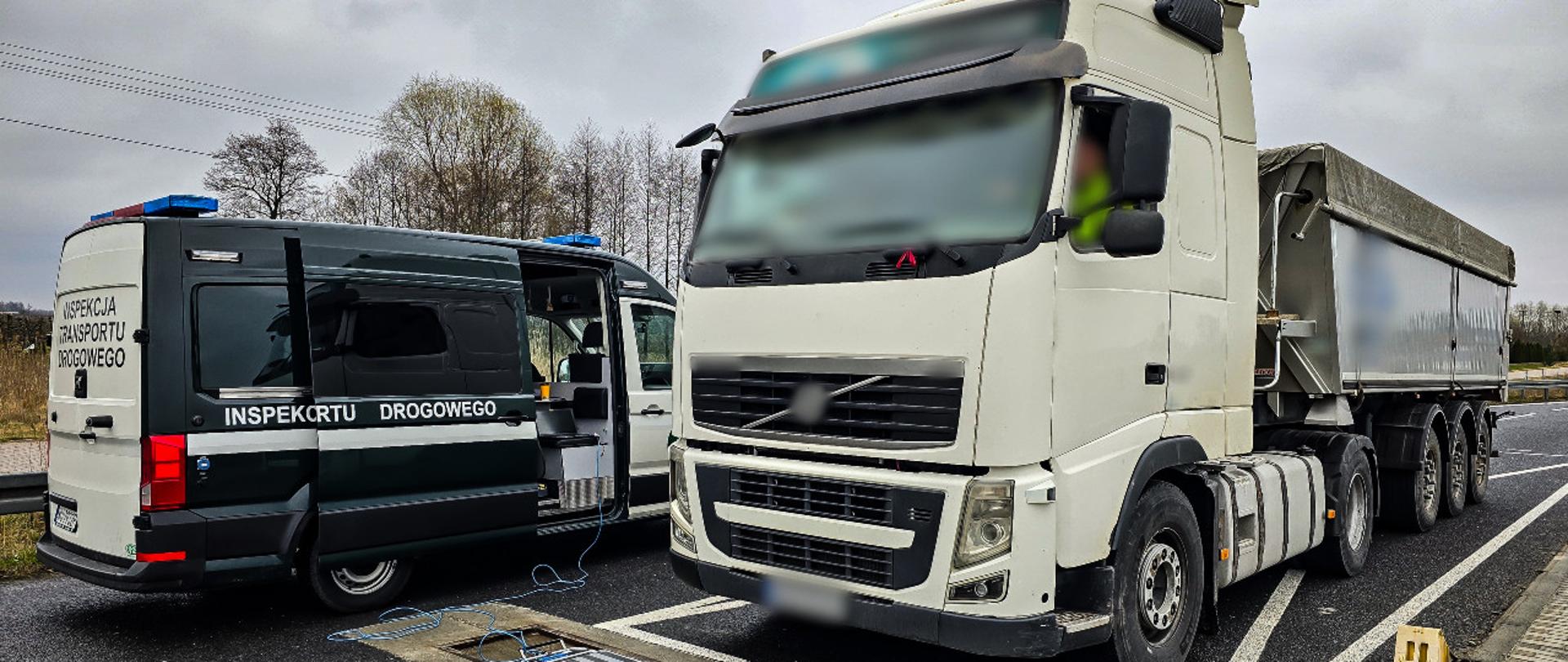 Wstrzymany transport ziemi na ekspresowej „siódemce”