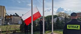Dzień Flagi Rzeczypospolitej Polskiej i przywitanie nowego funkcjonariusza w KP PSP w Szczytnie