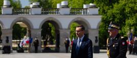 Premier Mateusz Morawiecki podczas centralnych obchodów Dnia Strażaka 2023 r. na placu Marszałka Józefa Piłsudskiego w Warszawie.