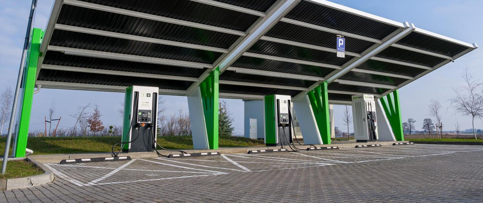 Ruszył przetarg na szybkie ładowarki
