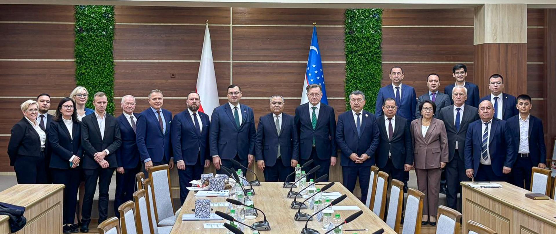 minister krajewski na 1 posiedzeniu grupy ds. współpracy rolnictwa