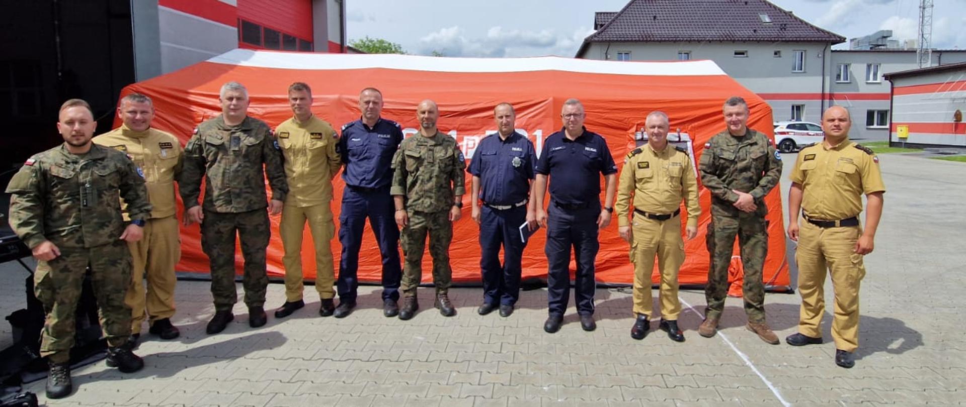 Zdjęcie zbiorowe grupowe