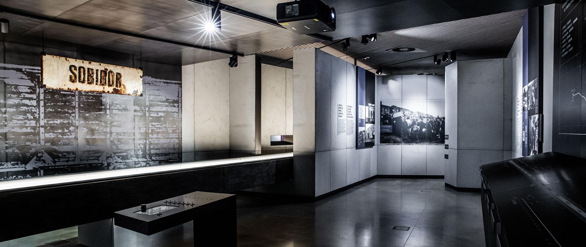 „Pragniemy, aby ofiary i więźniowie obozów męczeństwa i zagłady odzyskali głos”. Otwarcie Muzeum i Miejsca Pamięci w Sobiborze