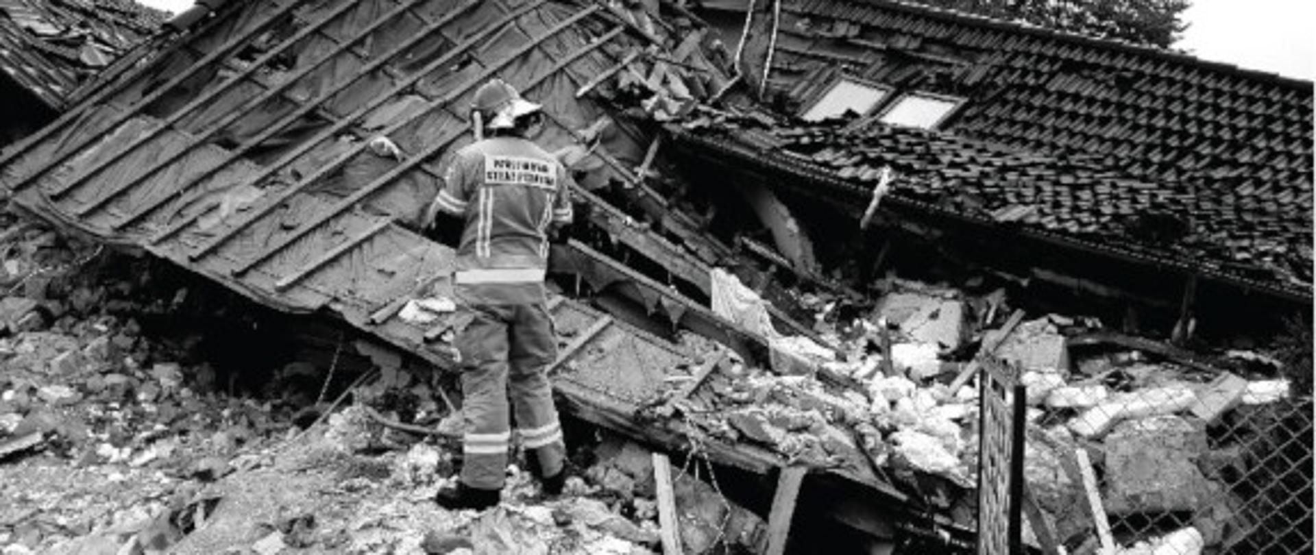 Zbiórka środków pieniężnych na pomoc w leczeniu oraz odbudowę domu, który utracił strażak w wyniku tragicznego wybuchu.