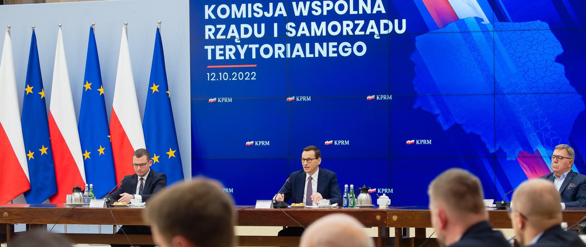 Premier Mateusz Morawiecki podczas posiedzenia Komisji Wspólnej Rządu i Samorządu.