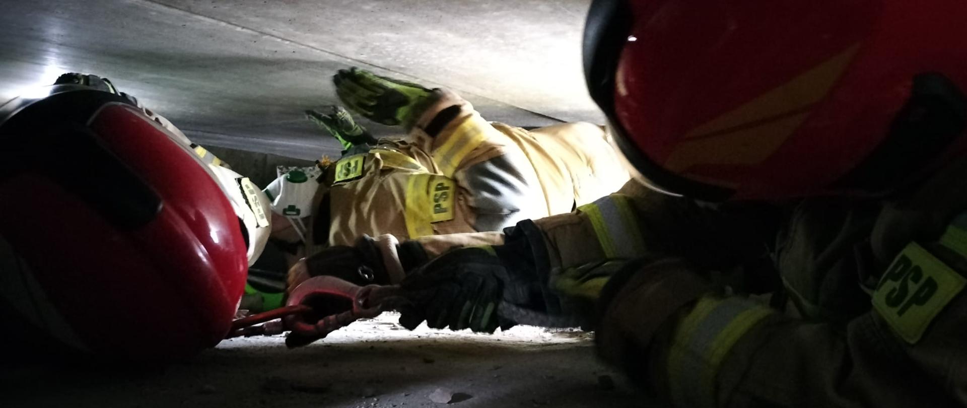 Szkolenie z działań poszukiwawczo - ratowniczych realizowanych przez ksrg w zakresie podstawowym.