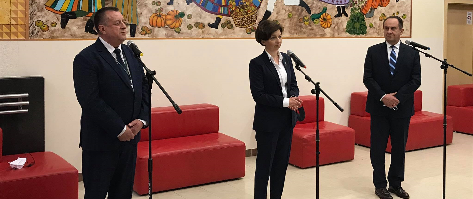 Minister Marlena Malag z wizytą w Ogólnokrajowej Spółdzielni Turystycznej Gromada w Warszawie 