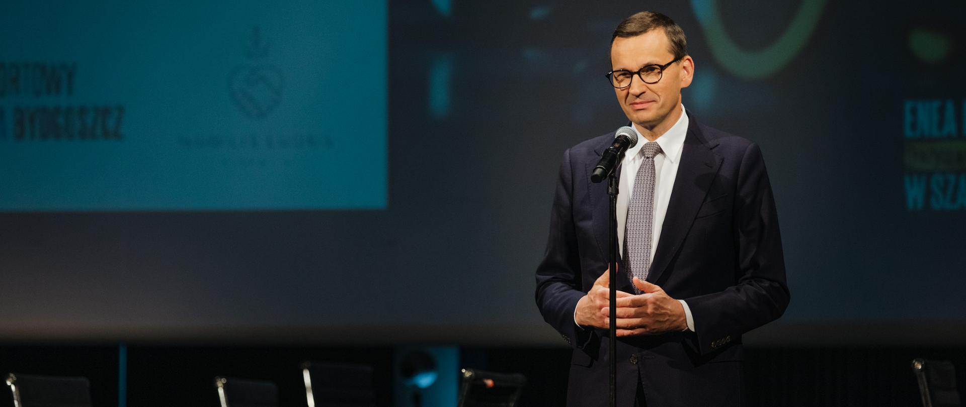 Premier Mateusz Morawiecki podczas uroczystego otwarcia mistrzostw szachowych.