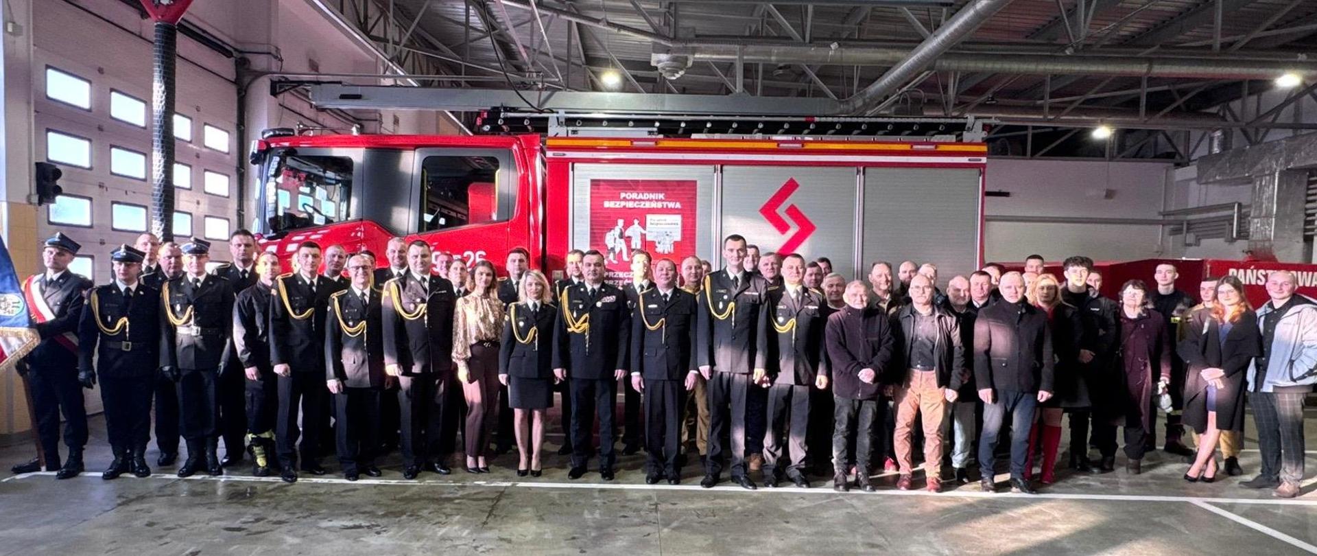 Pożegnanie strażaka przechodzącego na emeryturę