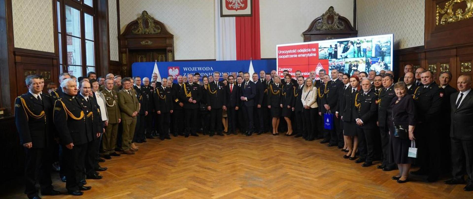 Zdjęcie grupowe uczestników spotkania