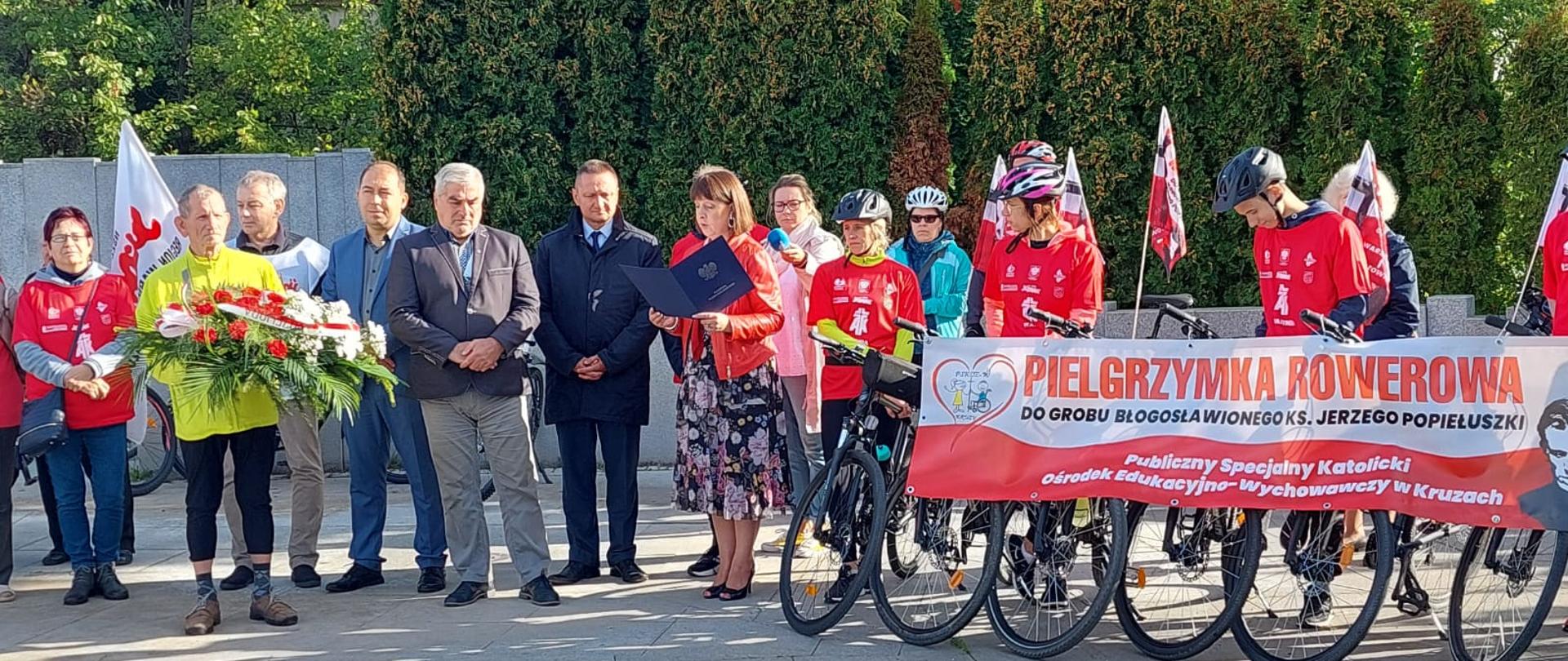 Pielgrzymka rowerowa do grobu ks. Jerzego Popiełuszki