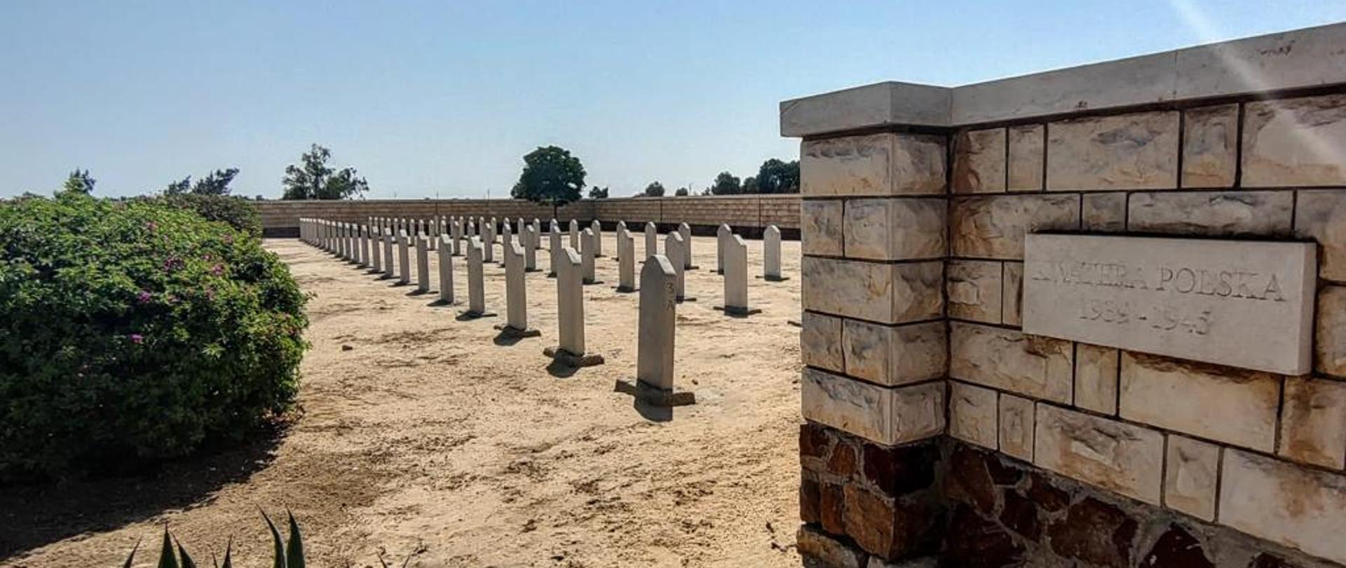 Cmentarz Wojenny w Kantarze