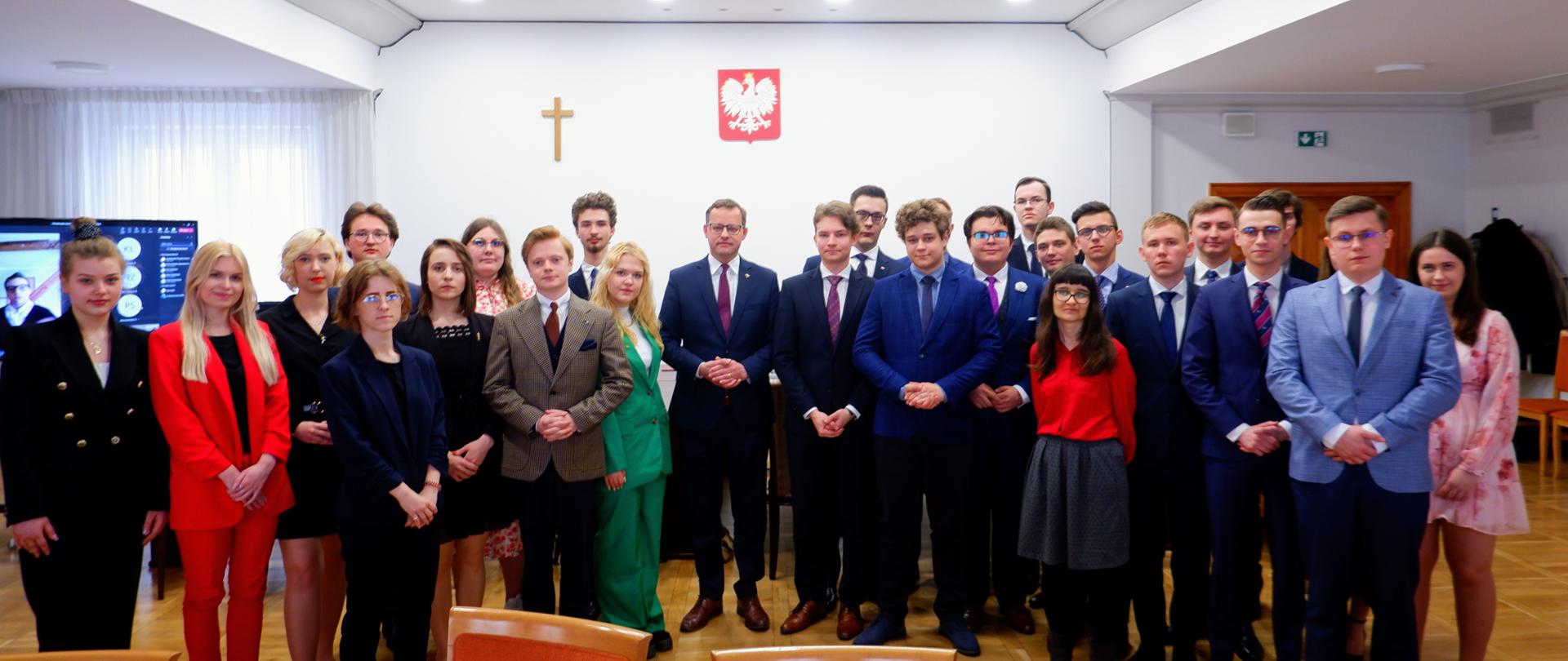 Wiceminister Marcin Romanowski z członkami Młodzieżowej Rady Sprawiedliwości II kadencji