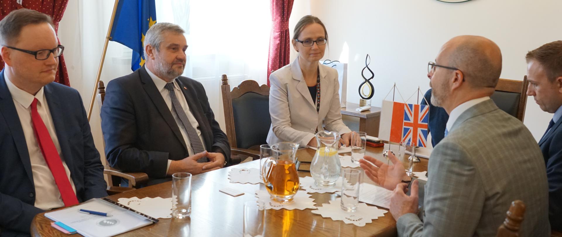 Rozmowa z Ambasadorem Wielkiej Brytanii