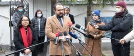 Deputy Minister Paweł Jabłoński during the vaccine handover ceremony in front of the residence at the Embassy of the Philippines