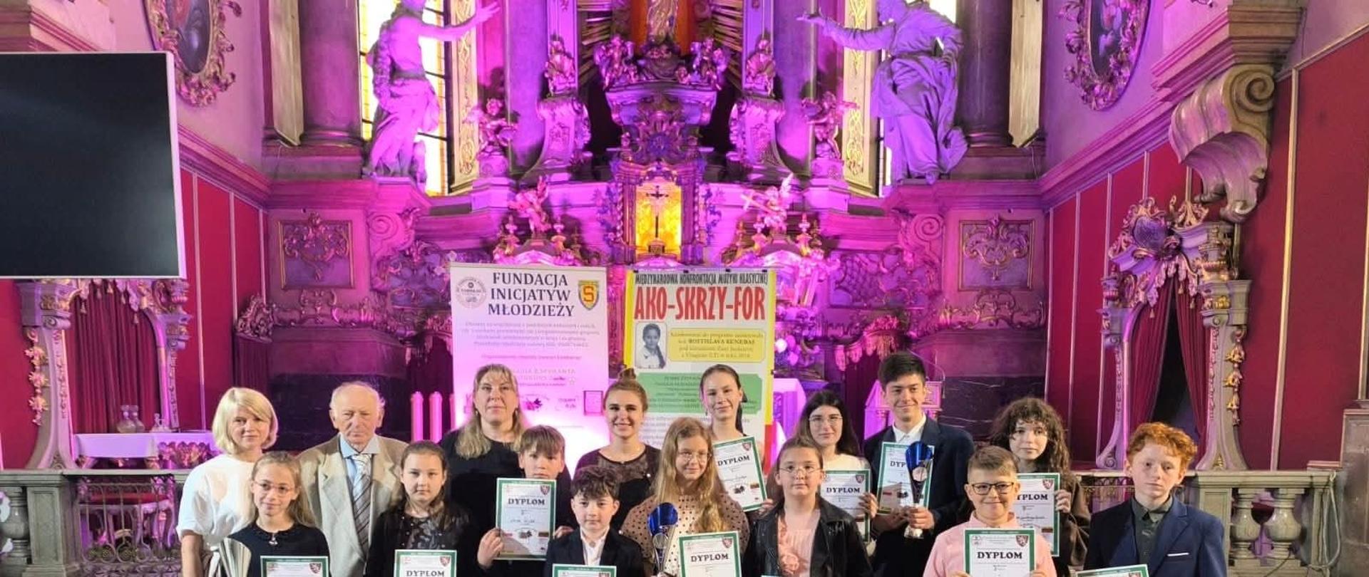 Ako-skrzy-for 2025