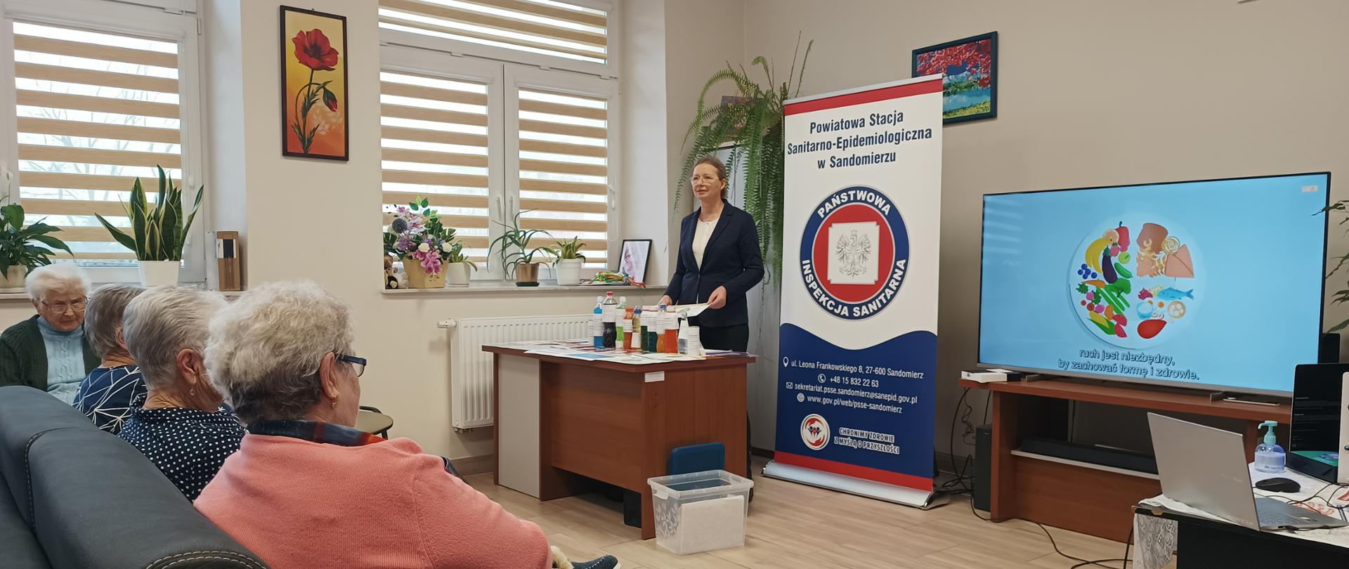 
Spotkanie edukacyjne z seniorami Zasady bezpiecznych i świadomych zakupów