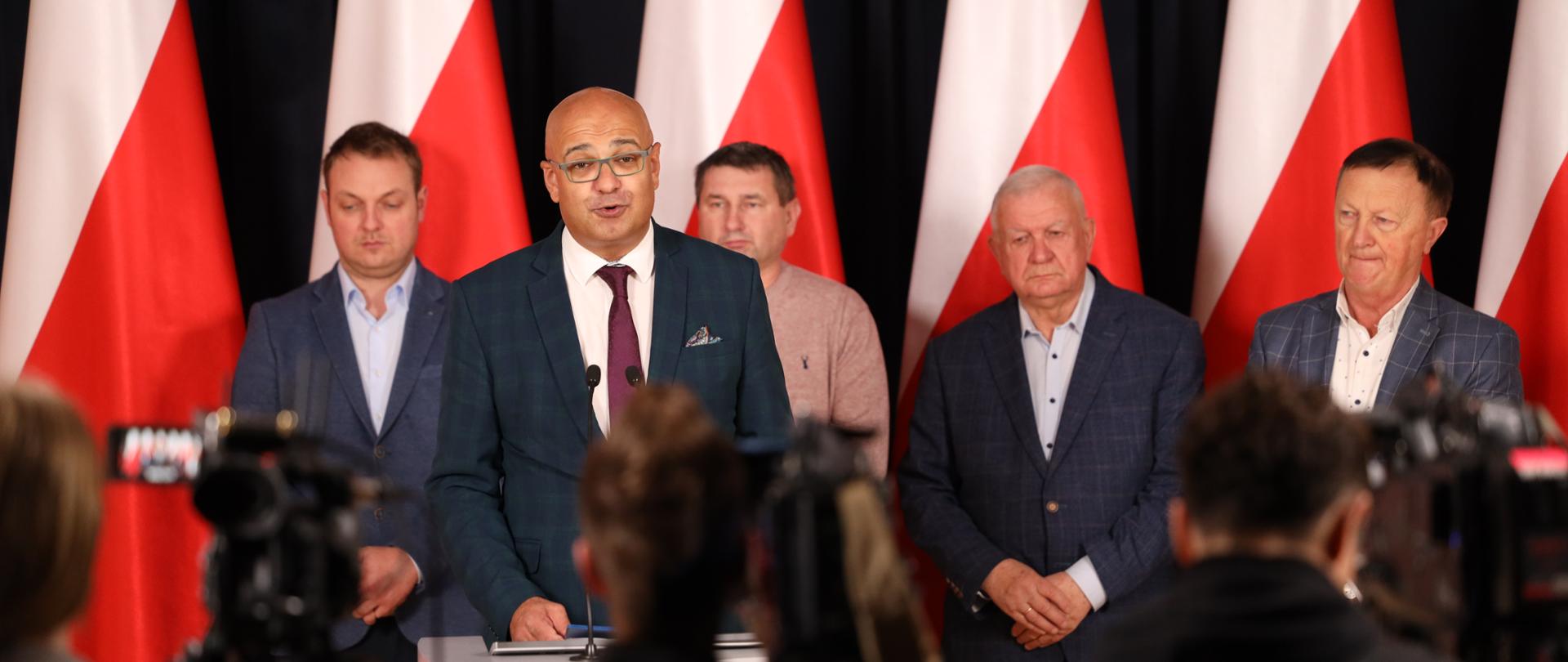 Уряд Польщі заявив про домовленість з пікетувальниками на кордоні з Україною