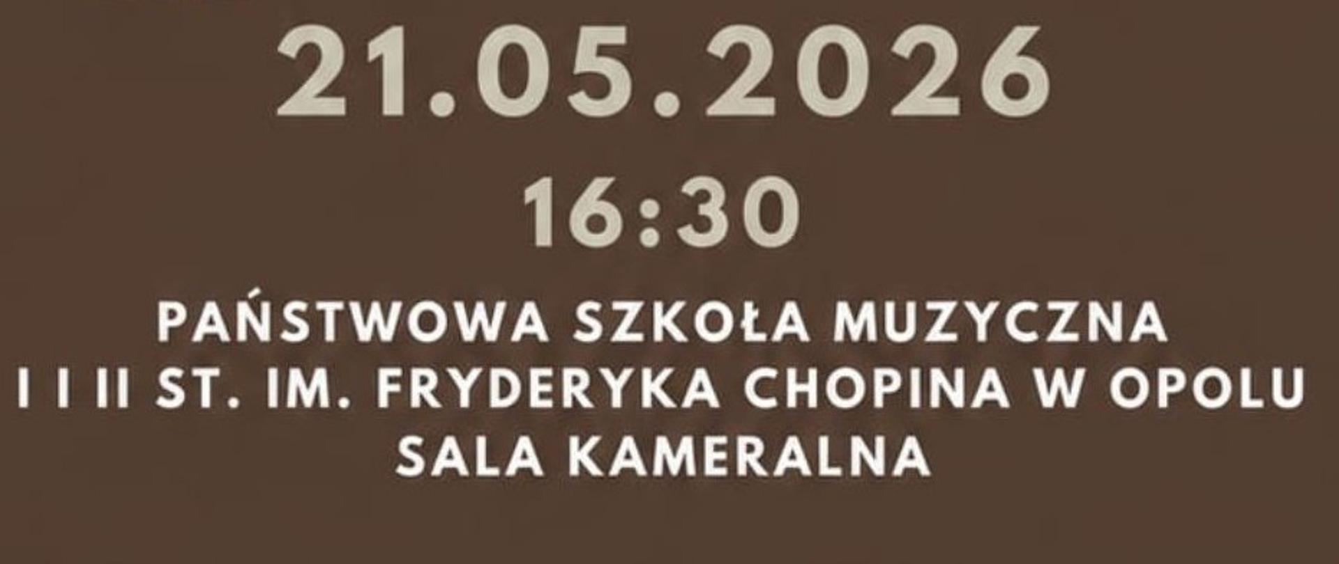 Plakat o jednolitym, ciemnobrązowym tle. Wszystkie informacje zapisano czytelną, białą czcionką bezszeryfową o różnej wielkości. Kompozycja środkowej części opiera się na układzie przekątniowym: w prawym górnym rogu znajduje się okrągłe zdjęcie kobiety z obojem na tle miejskiego placu, a w lewym dolnym rogu – okrągłe zdjęcie mężczyzny w garniturze, grającego na oboju w sali koncertowej. Obok każdej z fotografii umieszczono bloki tekstu z danymi wykonawców. W lewym górnym rogu widnieje czarne logo szkoły obok dużego tytułu, natomiast na dole plakatu wyśrodkowano duże, pogrubione napisy z datą, godziną i miejscem koncertu.