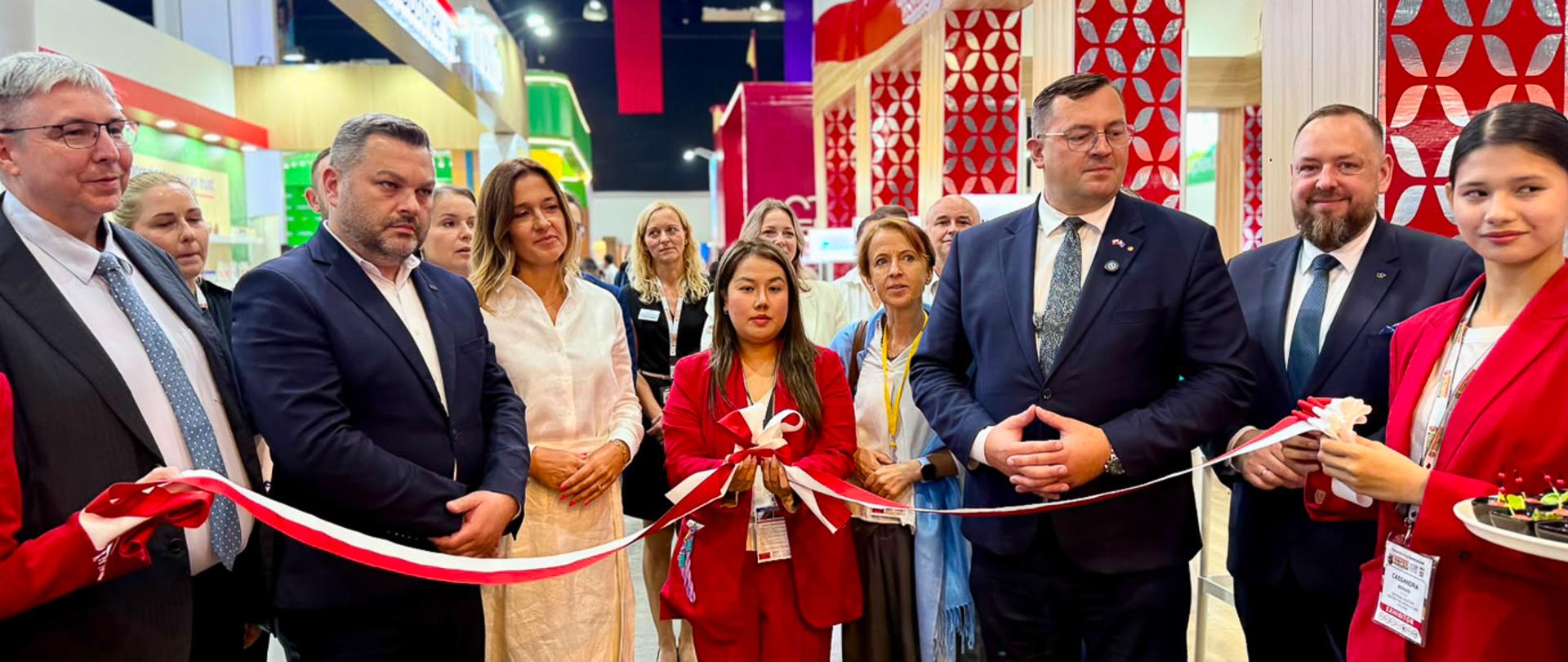 Otwarcie stoiska polskiego podczas targów World Food Expo (WOFEX) w Manilii