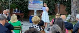 L'ambasciatore di Polonia Anna Maria Anders mentre pronuncia il discorso di benvenuto