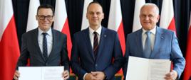 Wiceminister infrastruktury Rafał Weber po podpisaniu umowy o dofinansowanie obwodnicy Nowej Soli z Rządowego Funduszu Rozwoju Dróg