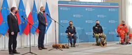 Konferencja prasowa ministra Mariusza Kamińskiego dotycząca uregulowania statusu zwierząt w służbach MSWiA. 