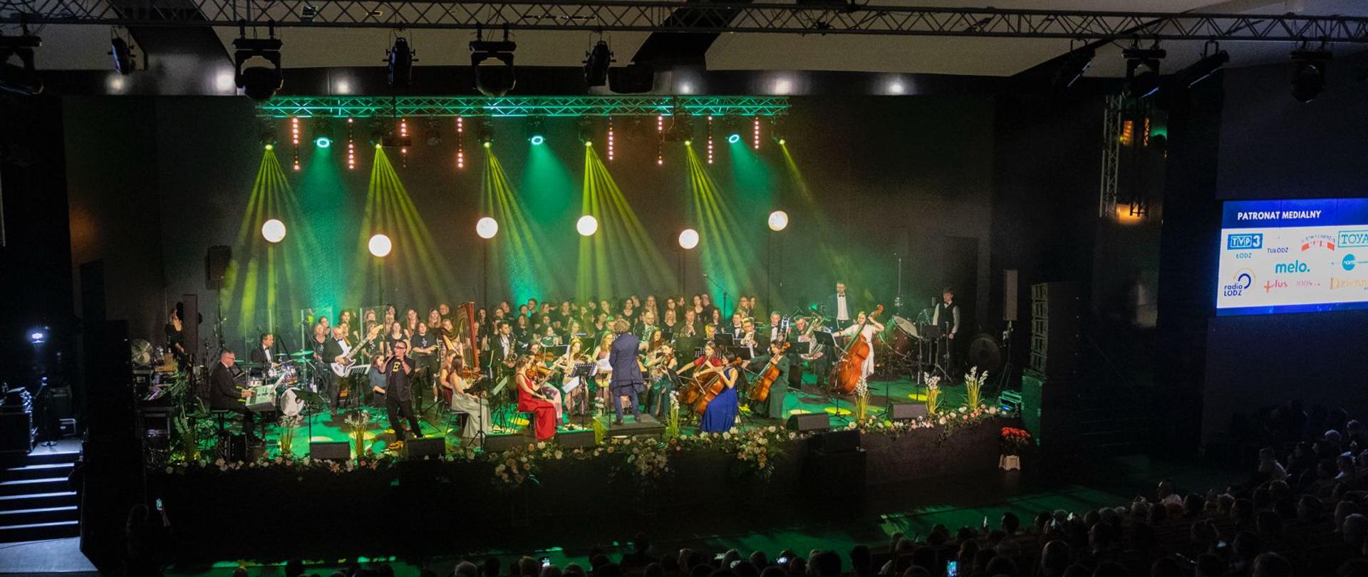 Orkiestra na scenie Koncertu dla Brunona - Łódź, 19.03.2025