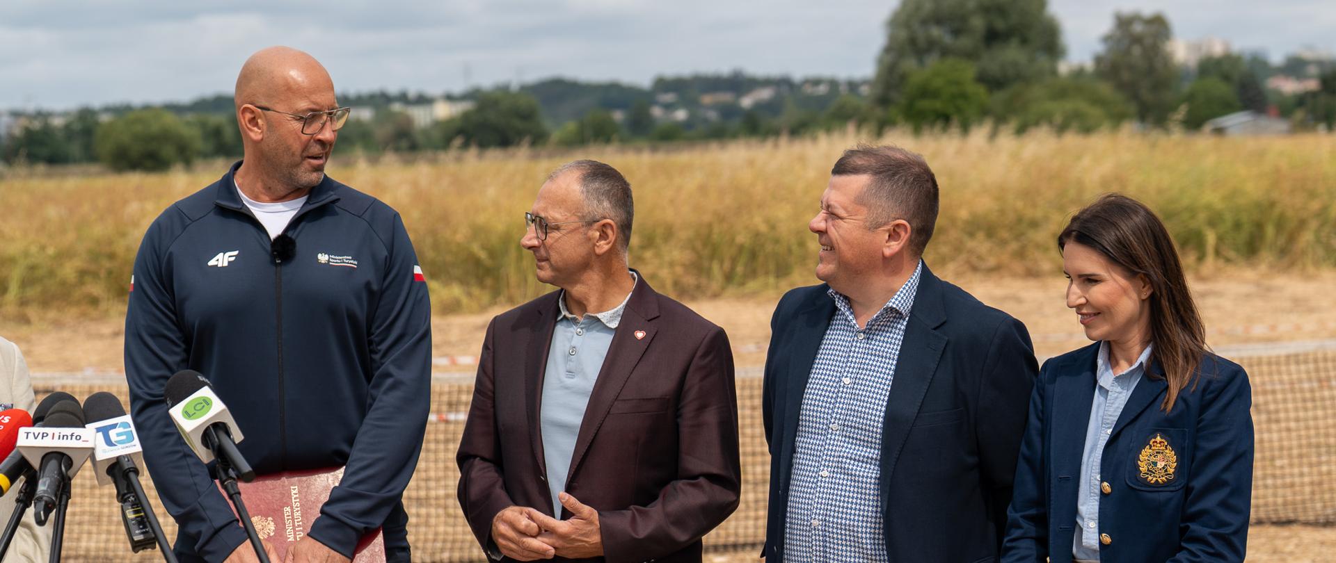 Minister Rutnicki na korcie w Gorzowie
