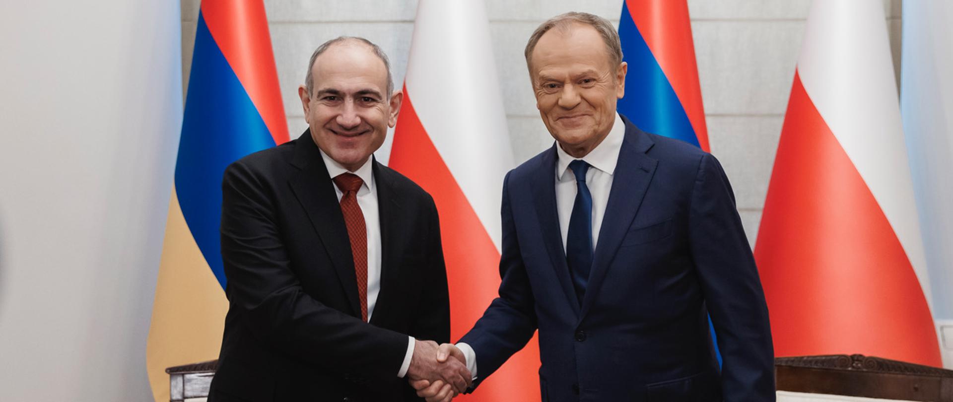 PM Tusk with PM Nikol Pashinyan