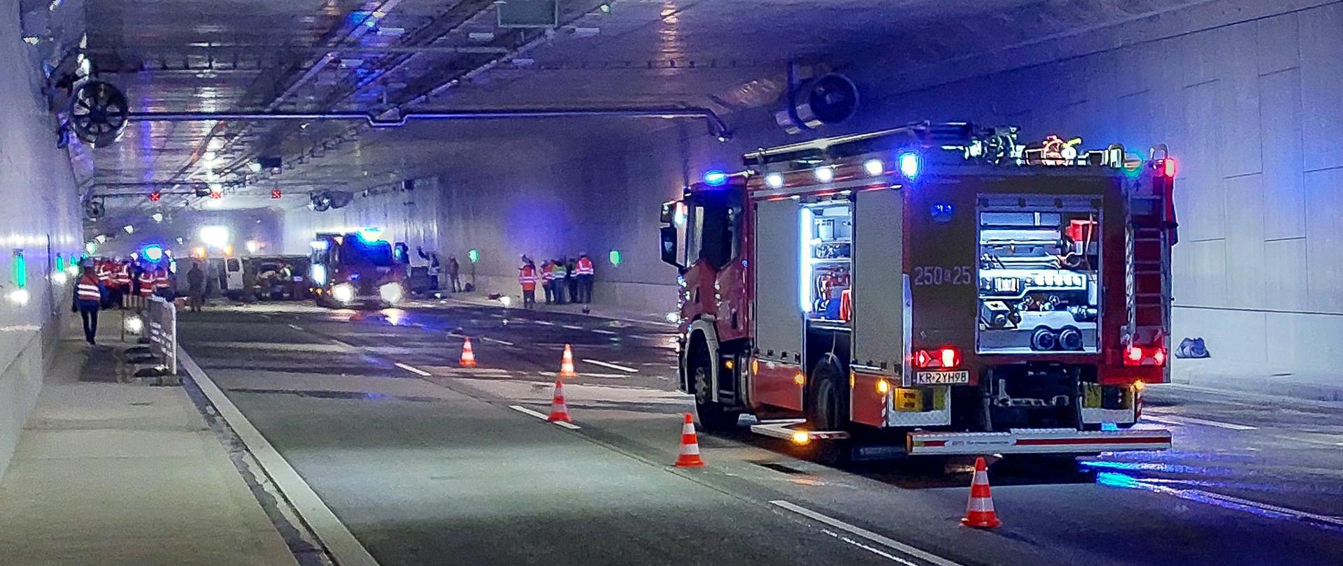 Ćwiczenia służb ratowniczych w tunelu na S52 Północna Obwodnica Krakowa