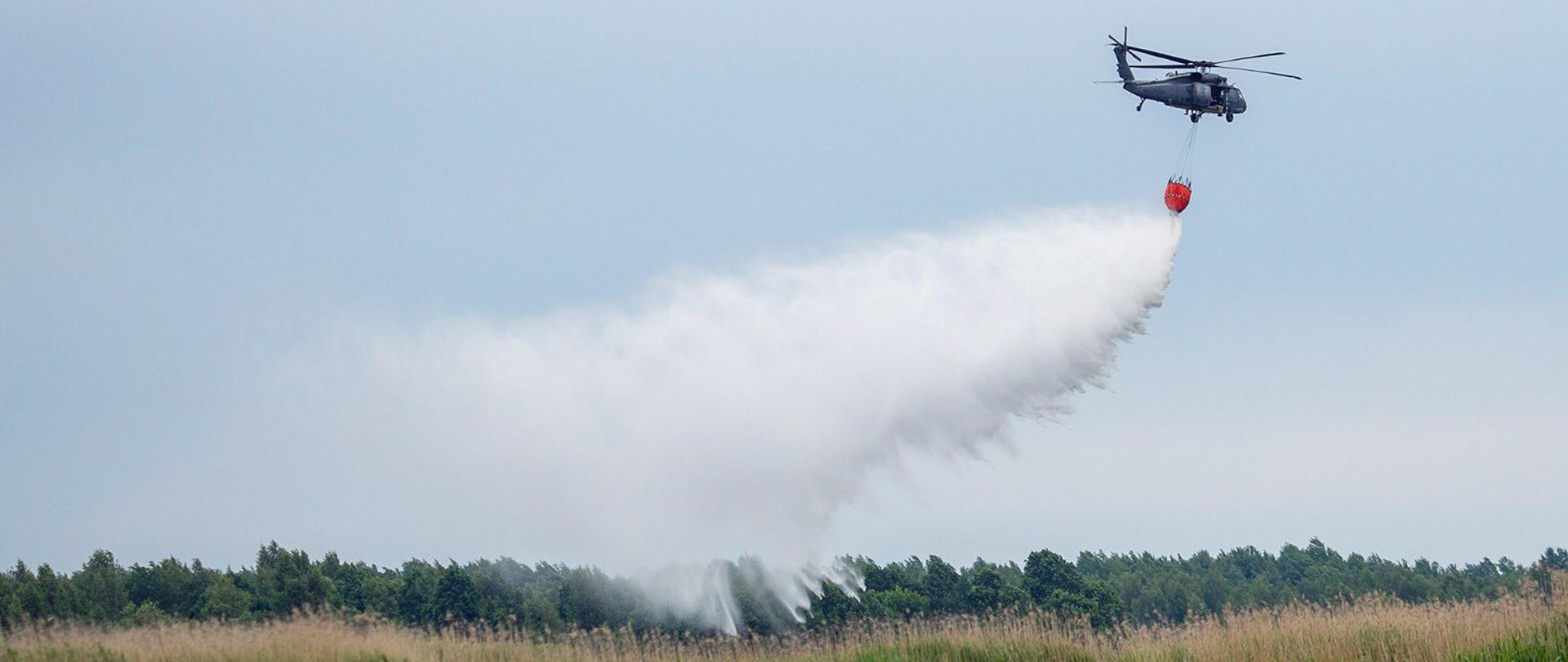 Pożar przy obrzeżach Biebrzańskiego Parku Narodowego