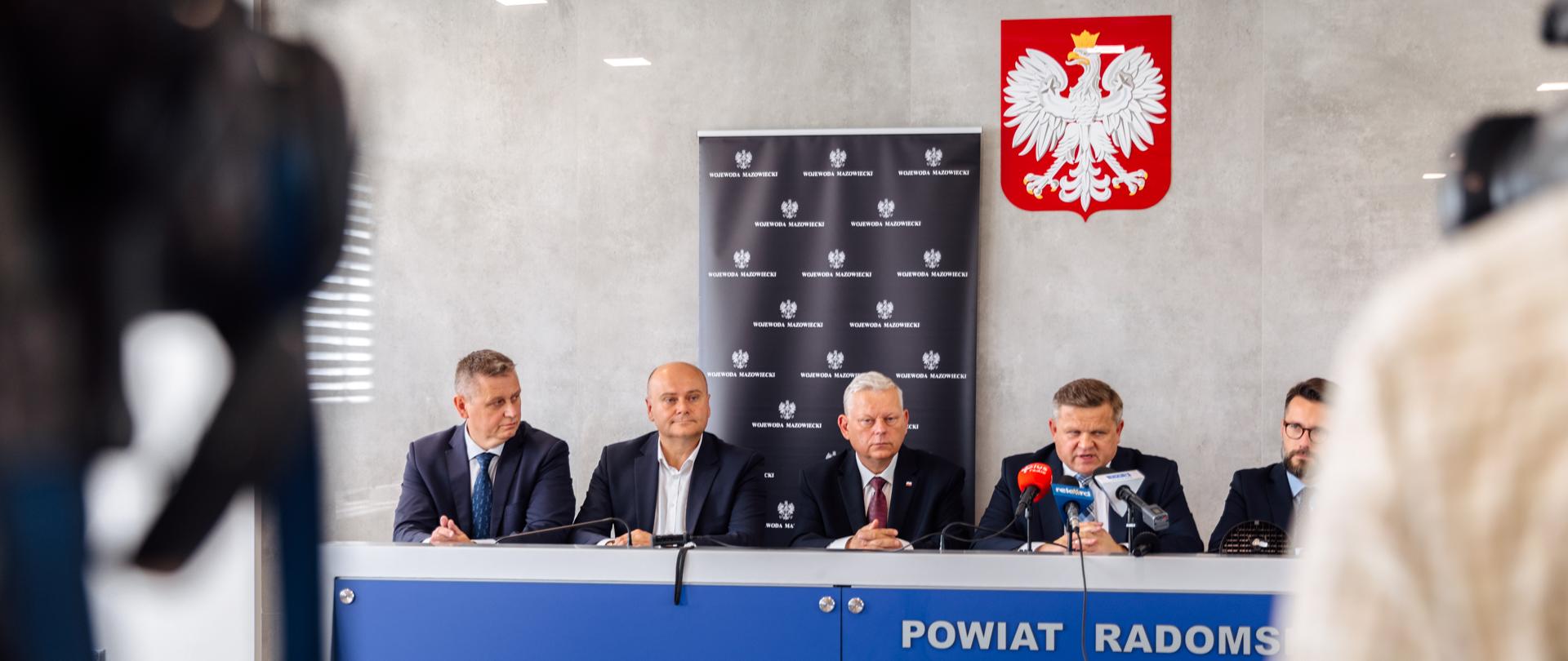 Podpisanie umów na dofinansowanie z Rządowego Funduszu Rozwoju Dróg z samorządami z regionu radomskiego 