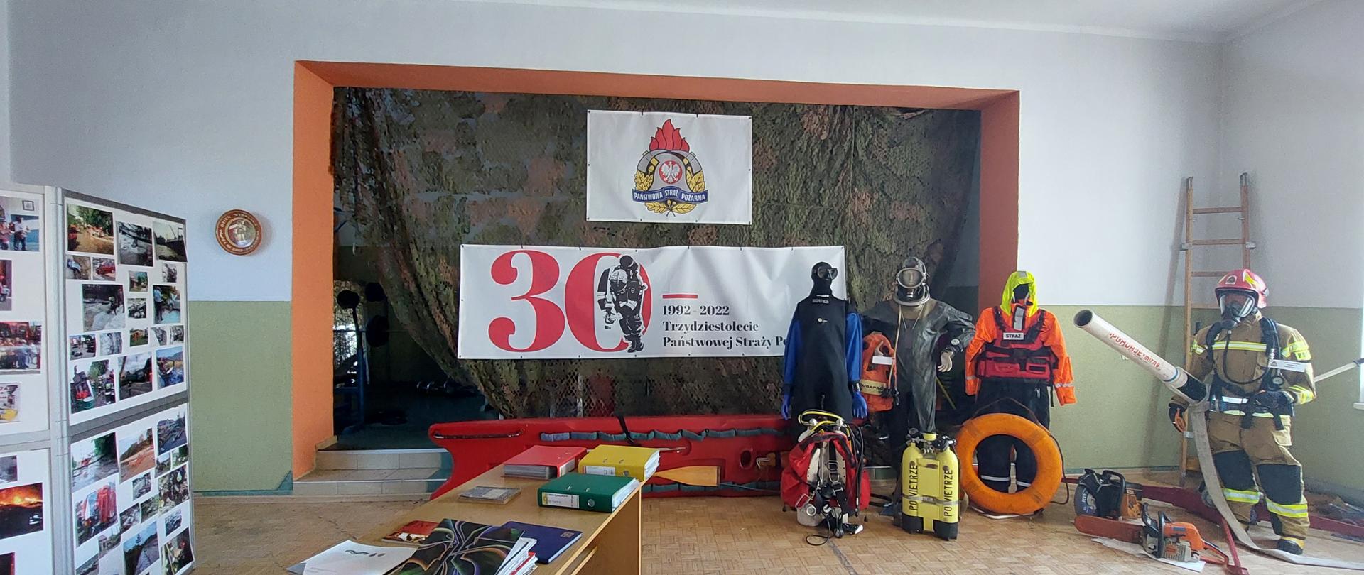 Przygotowana wystawa na 30-lecie PSP.