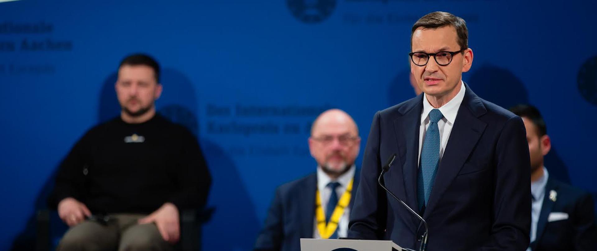 Premier Mateusz Morawiecki podczas podróży do Niemiec.