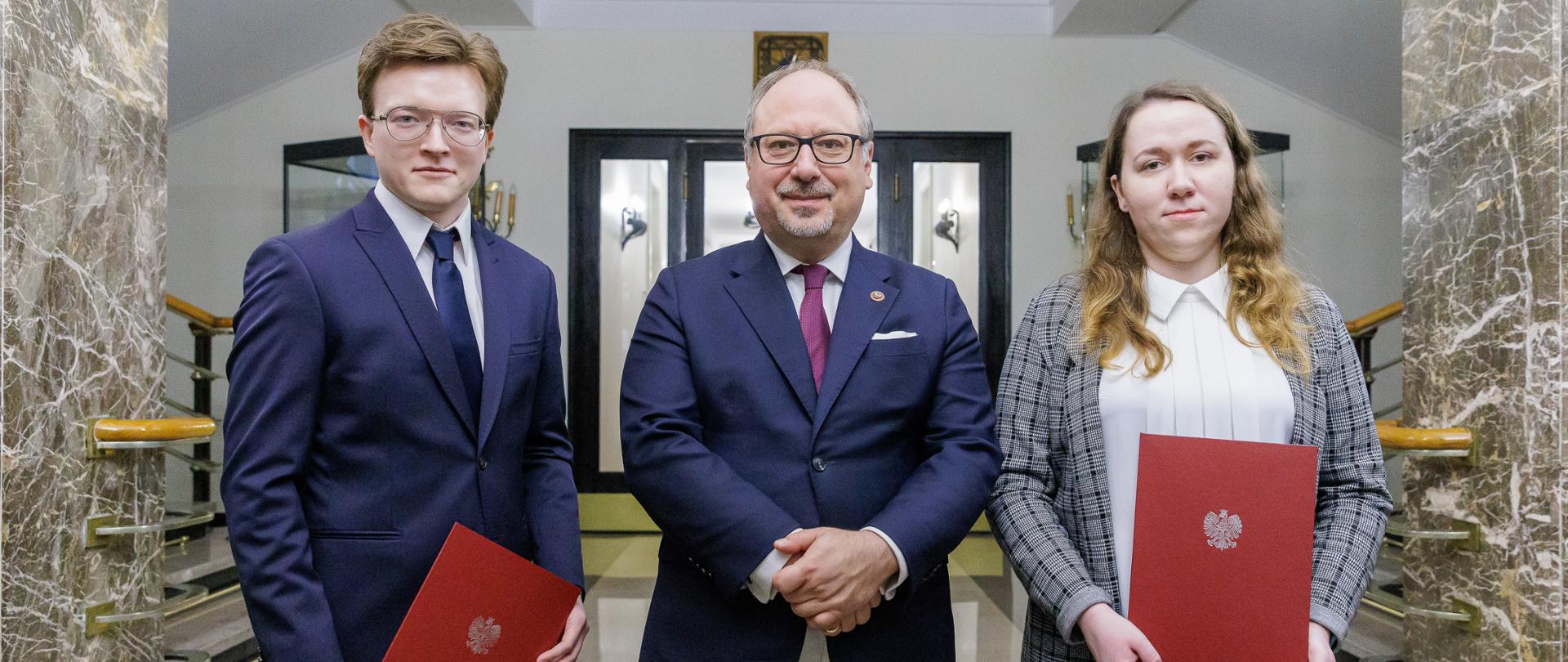 Winners of Foreign Minister's competition for best MA theses announced