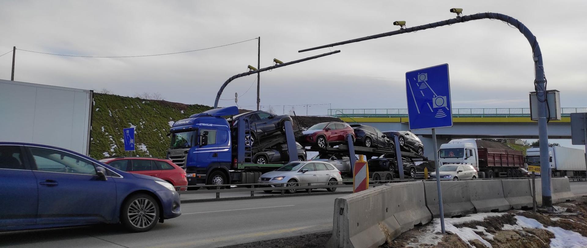 W styczniu 2021 r. wprowadzono odcinkowy pomiar prędkości na budowie autostrady A1 pomiędzy Tuszynem i Częstochową
