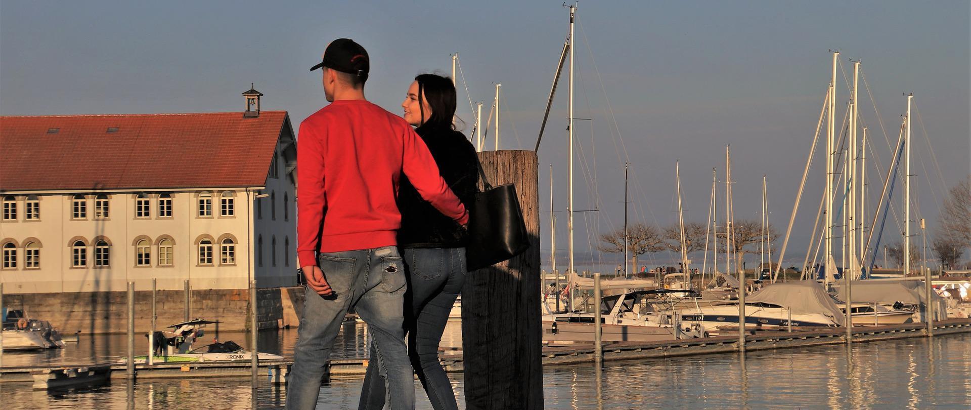 Wakacje bez ryzyka - profilaktyka HIV AIDS