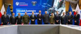 19 marca 2026 r. w Warszawie, wicepremier - minister obrony narodowej Władysław Kosiniak-Kamysz oraz sekretarz stanu w MON Cezary Tomczyk, wzięli udział w podpisaniu umowy powołującej Ośrodek Systemów Autonomicznych (OSA). Ośrodek będzie działał jako centrum naukowo-przemysłowe tworzone przez wojskowe instytuty badawcze, Instytut Badawczy IDEAS oraz Polską Grupę Zbrojeniową S.A., z Instytutem Technicznym Wojsk Lotniczych jako liderem. Fot. Krzysztof Gumul/WCEO
