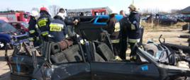 Zdjęcie przedstawia szkolenie podstawowe strażaków-ratowników OSP